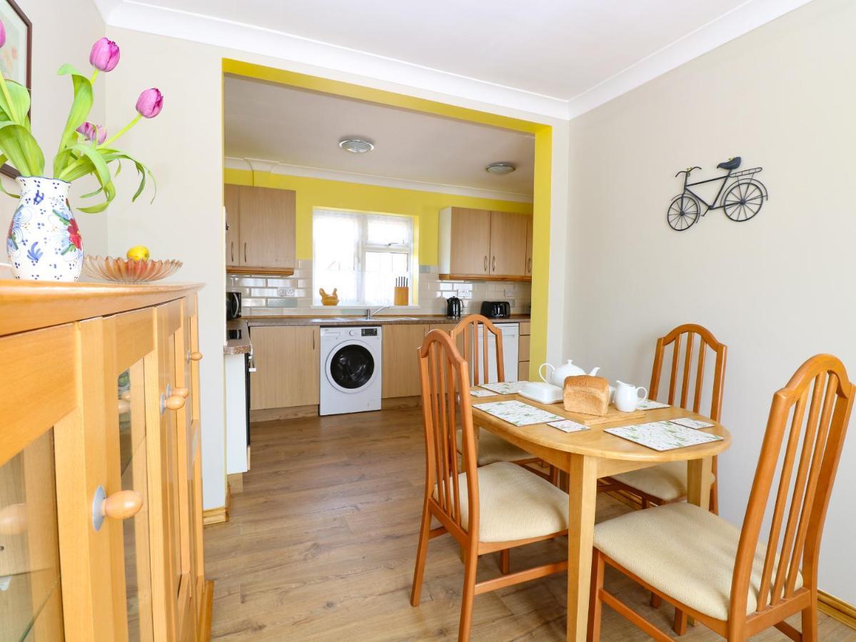 Lillies Pad Villa Thetford Exterior photo